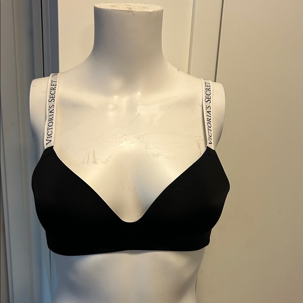 Victoria's Secret Black Plunge Bra